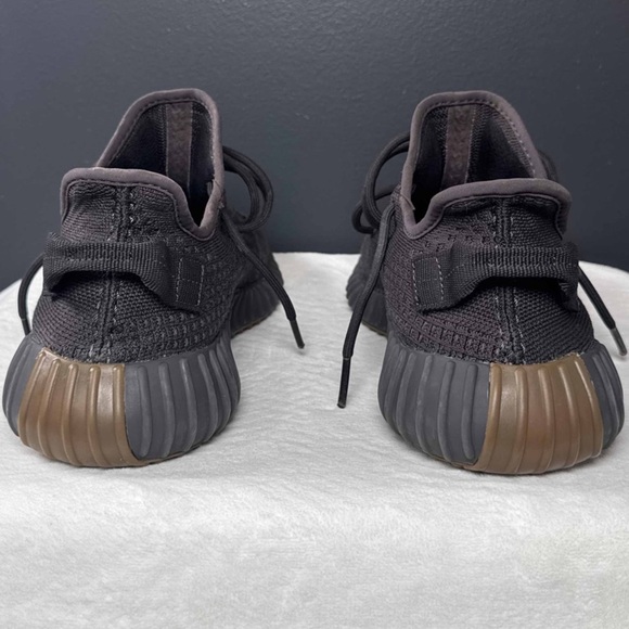 Adidas Yeezy Boost 350 V2 "Cinder Reflective" – Size 10.5 - Picture 5 of 9